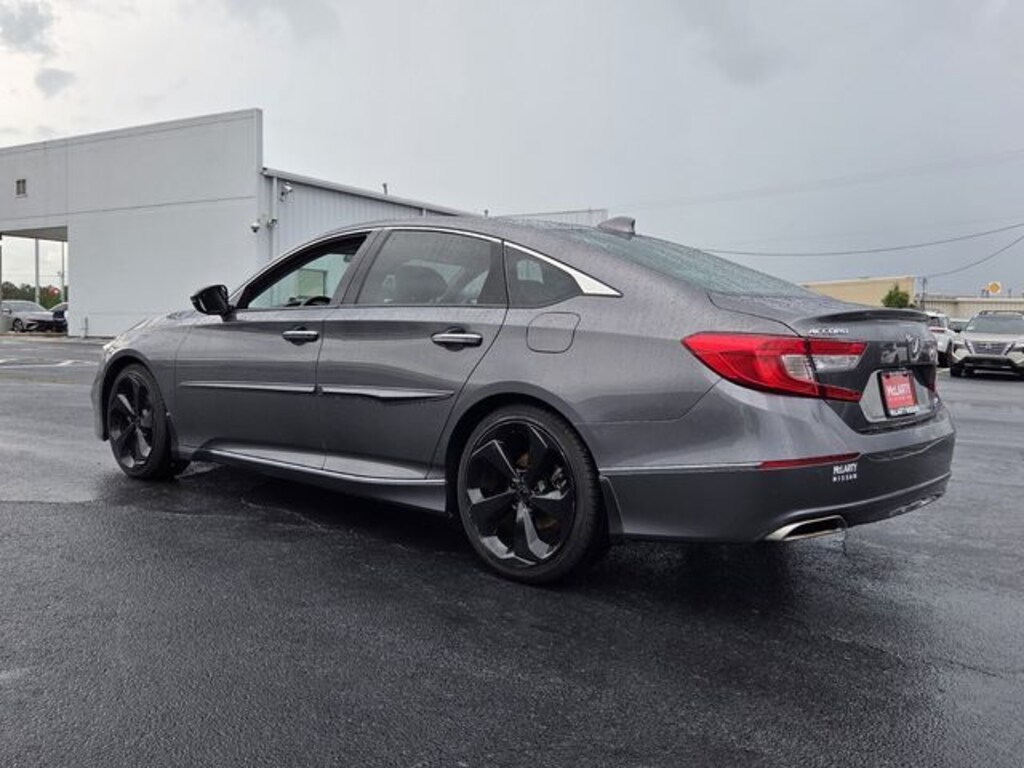 Used 2019 Honda Accord Touring 2.0T Sedan