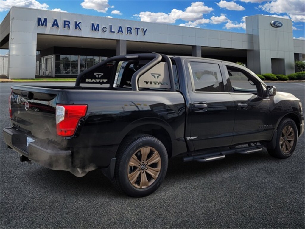 Used 2024 Nissan Titan SV Truck Crew Cab