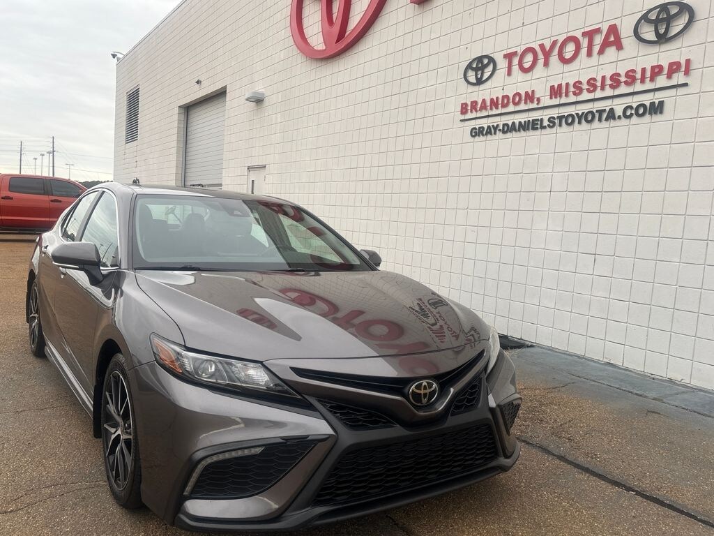 Used 2023 Toyota Camry SE Sedan