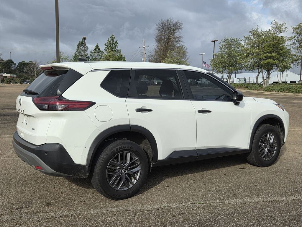 Used 2023 Nissan Rogue S SUV