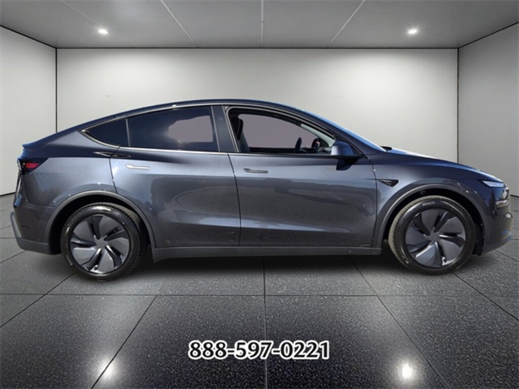 Used 2026 Tesla Model Y Long Range SUV