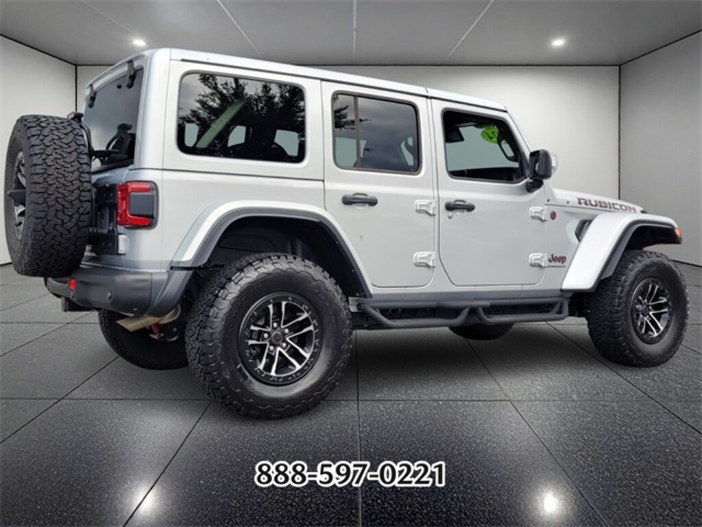 Used 2024 Jeep Wrangler Rubicon SUV