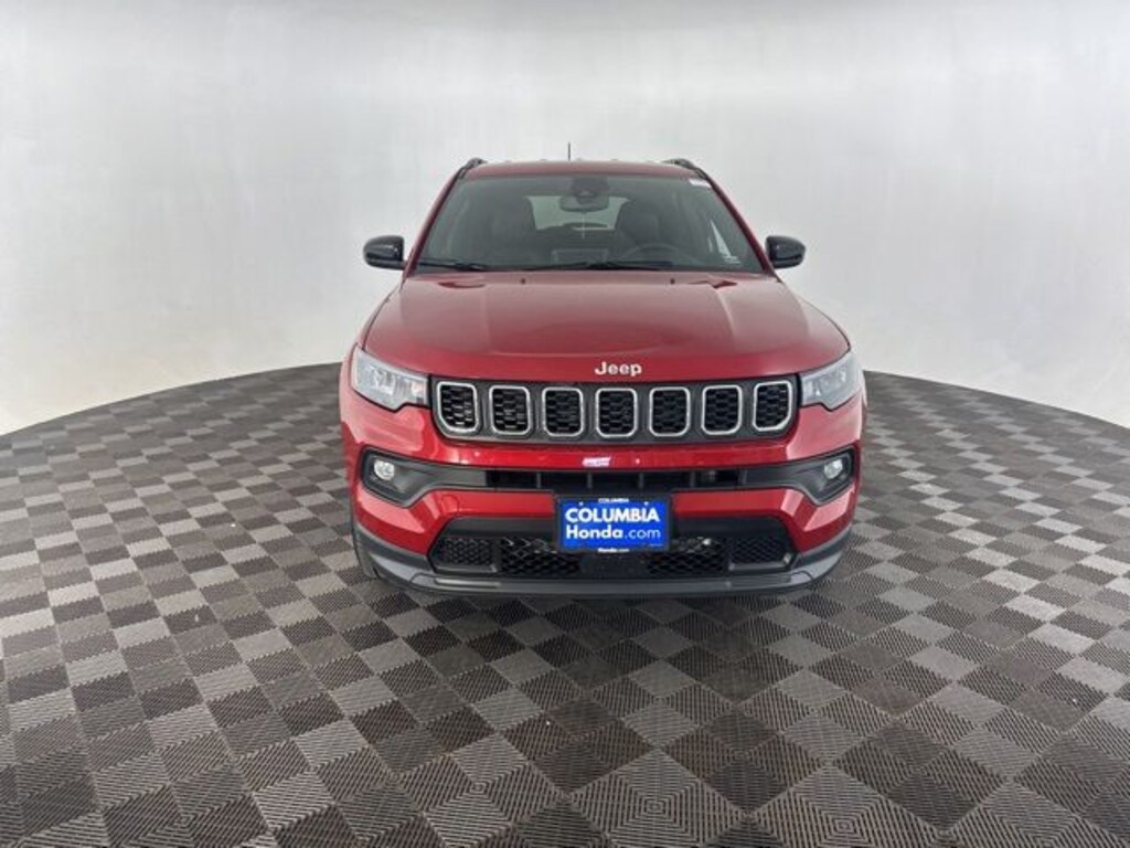 Used 2025 Jeep Compass Latitude SUV