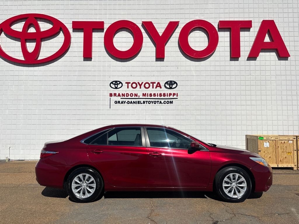 Used 2016 Toyota Camry Sedan