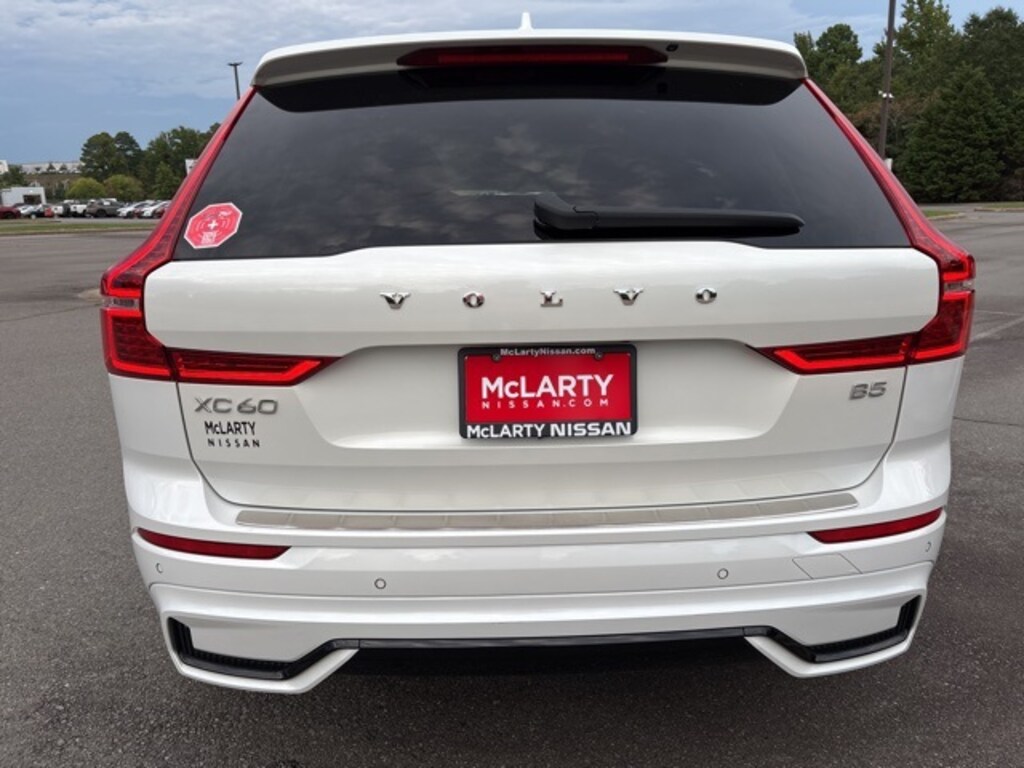 Used 2023 Volvo XC60 B5 FWD Plus Dark SUV