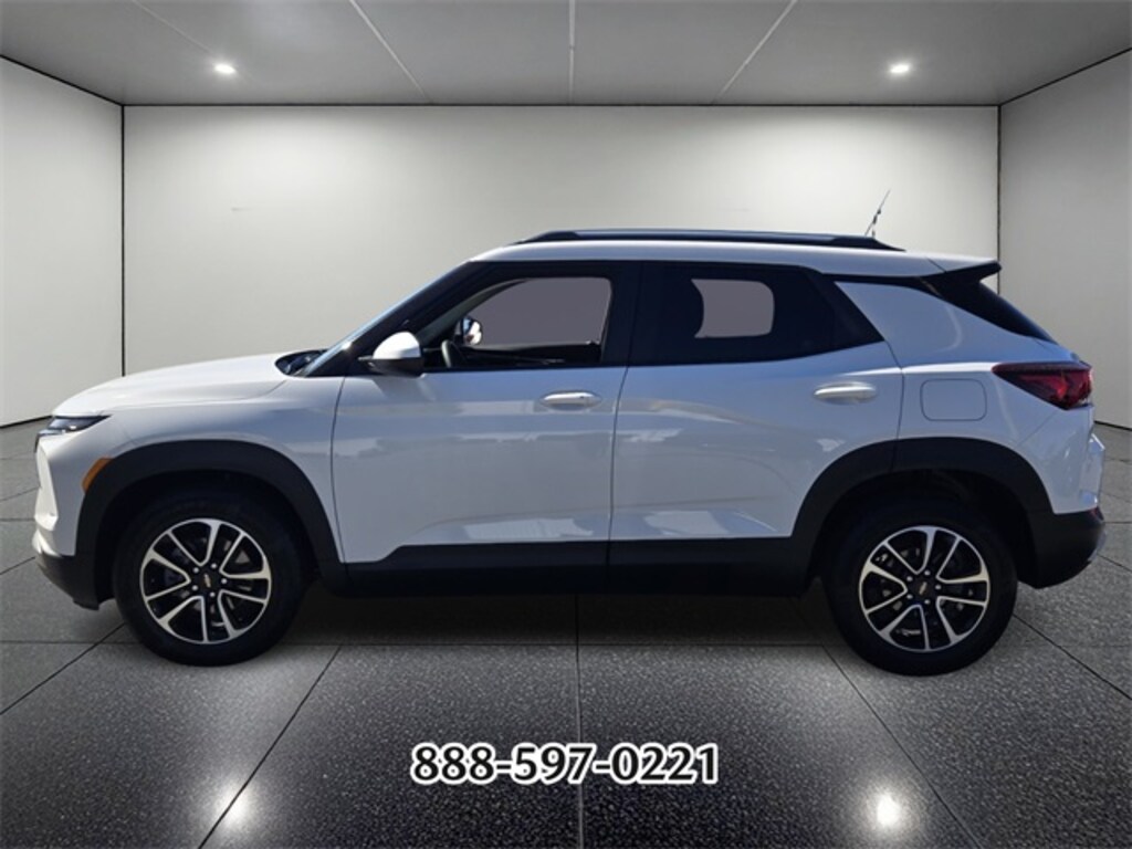Used 2025 Chevrolet Trailblazer LT SUV