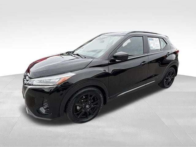 2023 Nissan Kicks SR - Photo 3