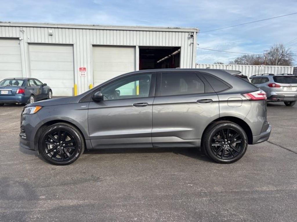 Used 2024 Ford Edge SUV