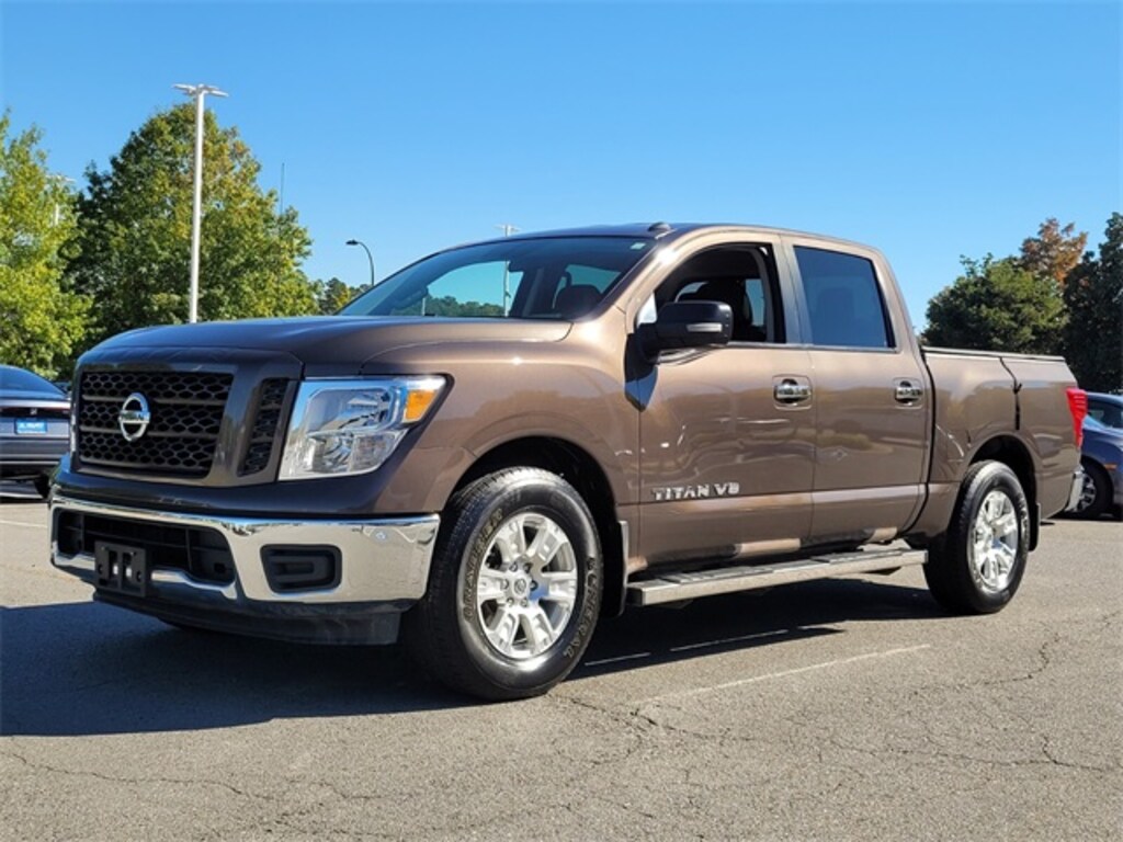 Used 2019 Nissan Titan SV Truck Crew Cab