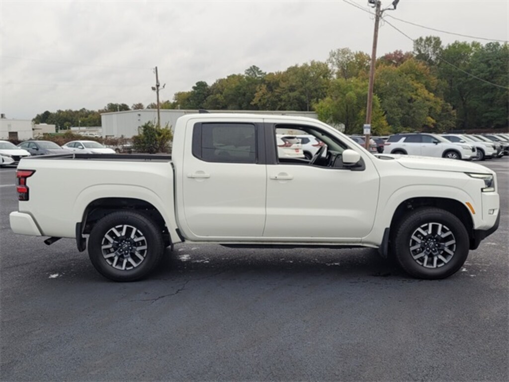 Used 2024 Nissan Frontier SL Truck Crew Cab