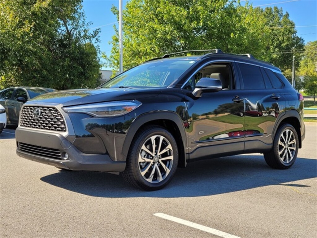 Used 2023 Toyota Corolla Cross XLE SUV