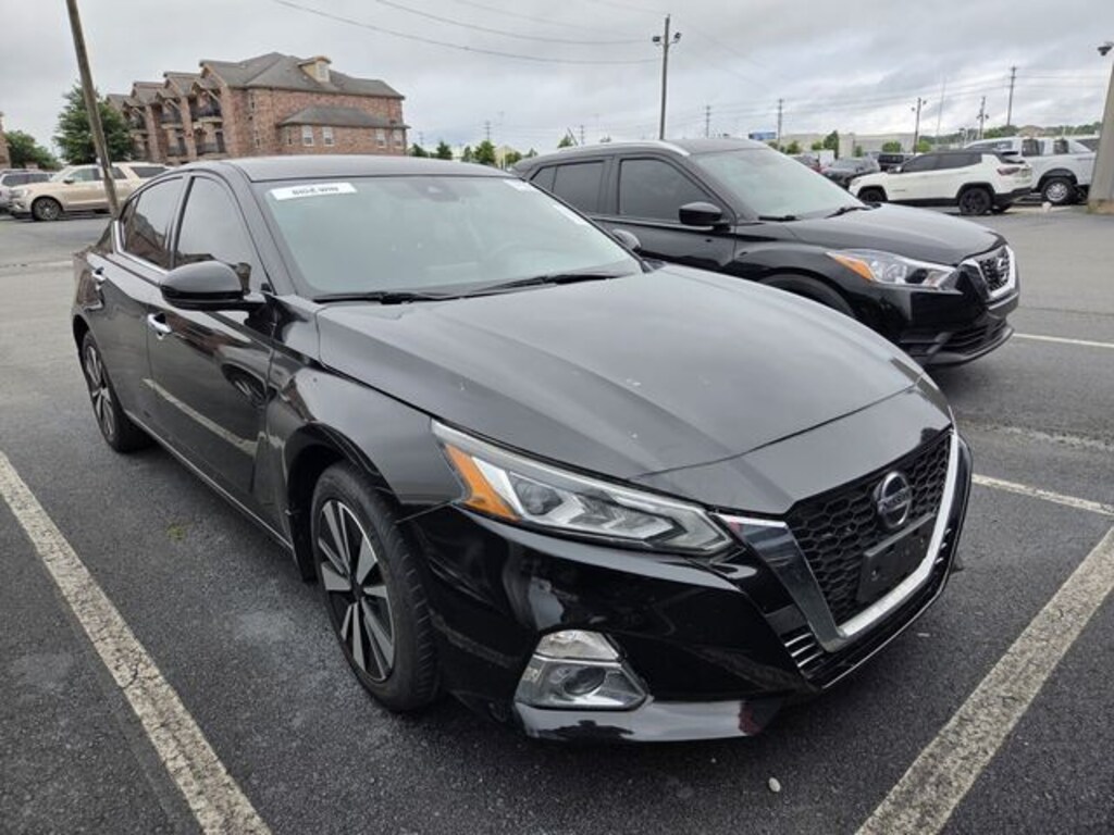 Used 2019 Nissan Altima 2.5 SV Sedan