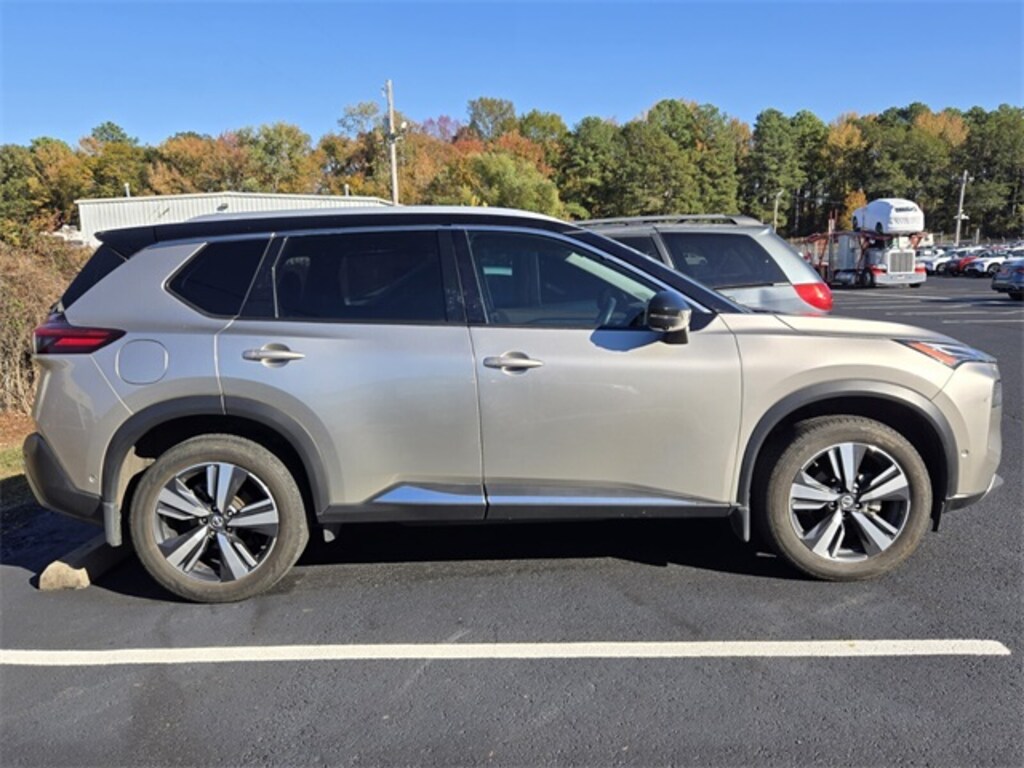 Used 2021 Nissan Rogue Platinum SUV