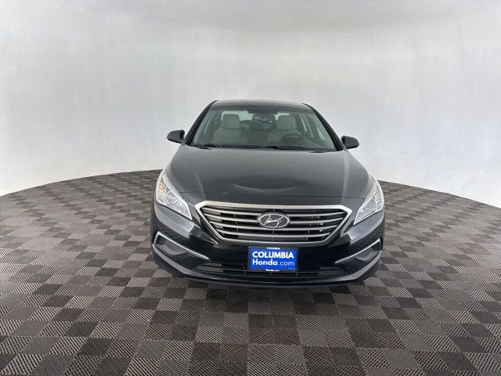 Used 2017 Hyundai Sonata SE Sedan