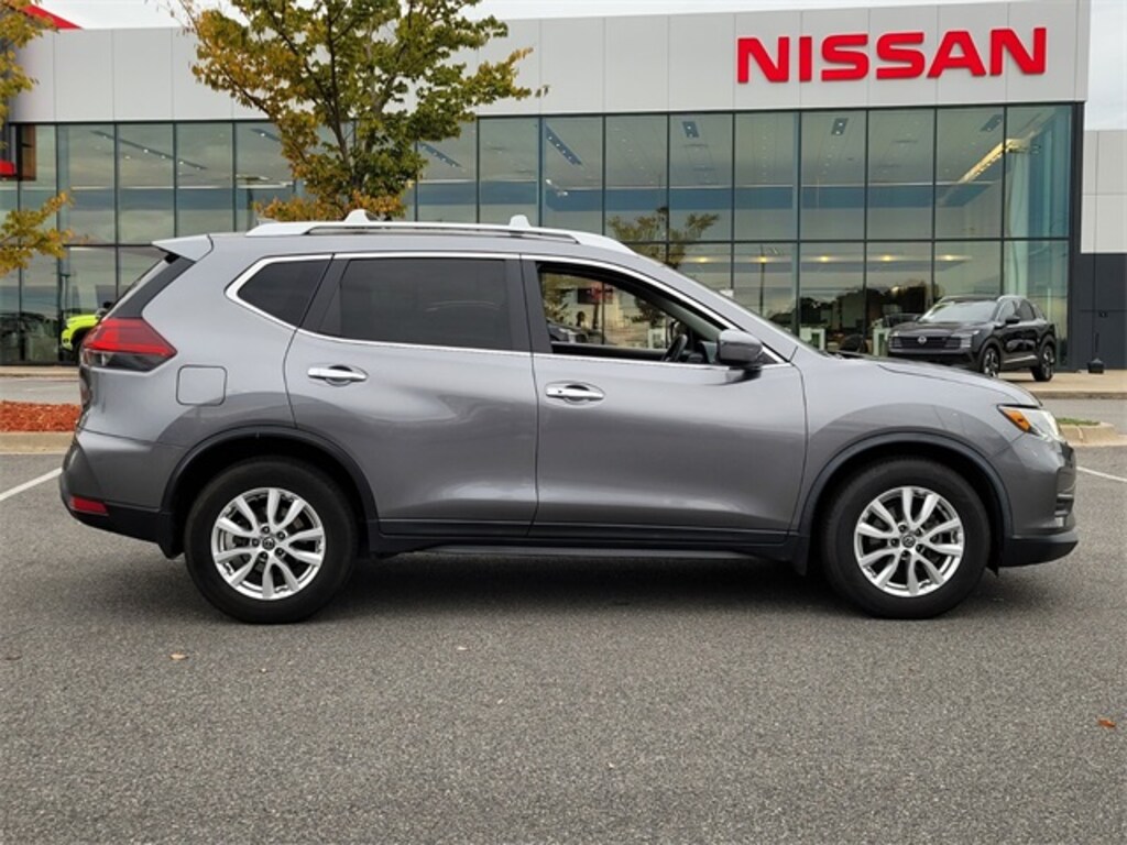 Used 2018 Nissan Rogue SV SUV