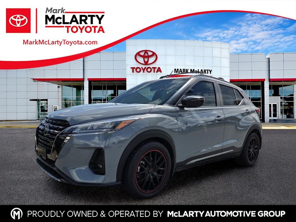 Used 2021 Nissan Kicks SR SUV