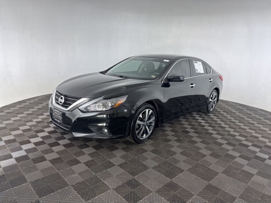Used 2016 Nissan Altima 2.5 SR Sedan
