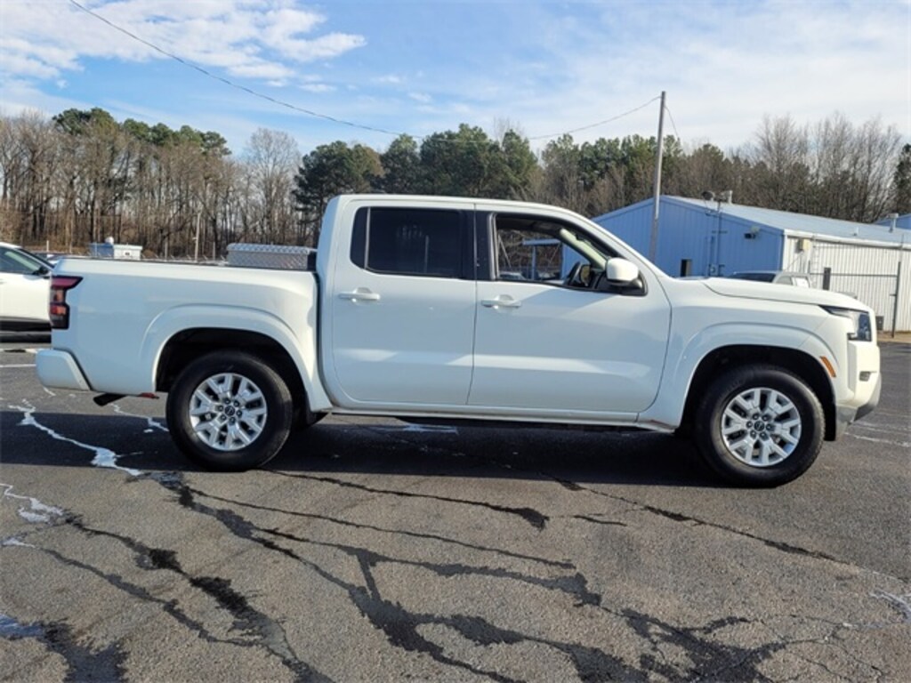 Used 2022 Nissan Frontier SV Truck Crew Cab