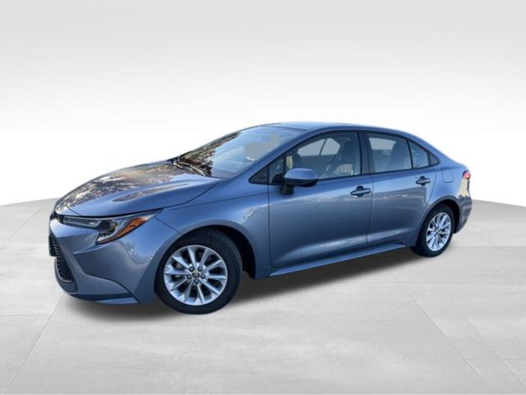 Used 2021 Toyota Corolla LE Sedan