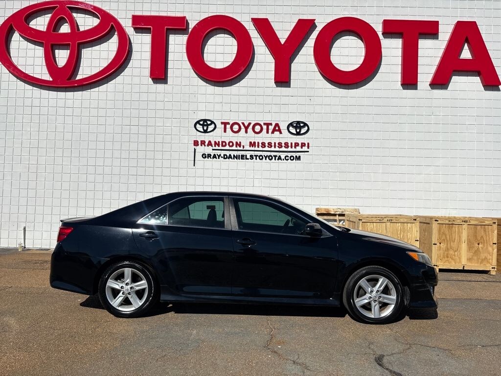 Used 2014 Toyota Camry L Sedan