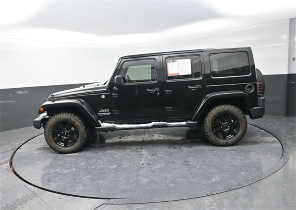Used 2015 Jeep Wrangler Unlimited Sahara 4x4 SUV