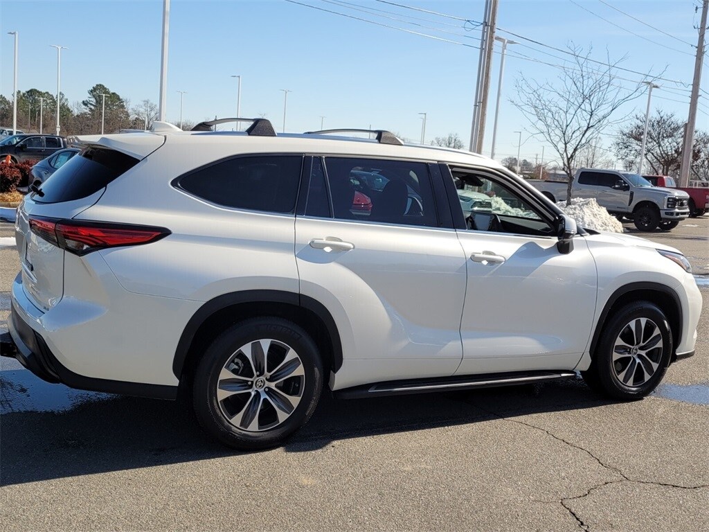 Used 2020 Toyota Highlander XLE SUV