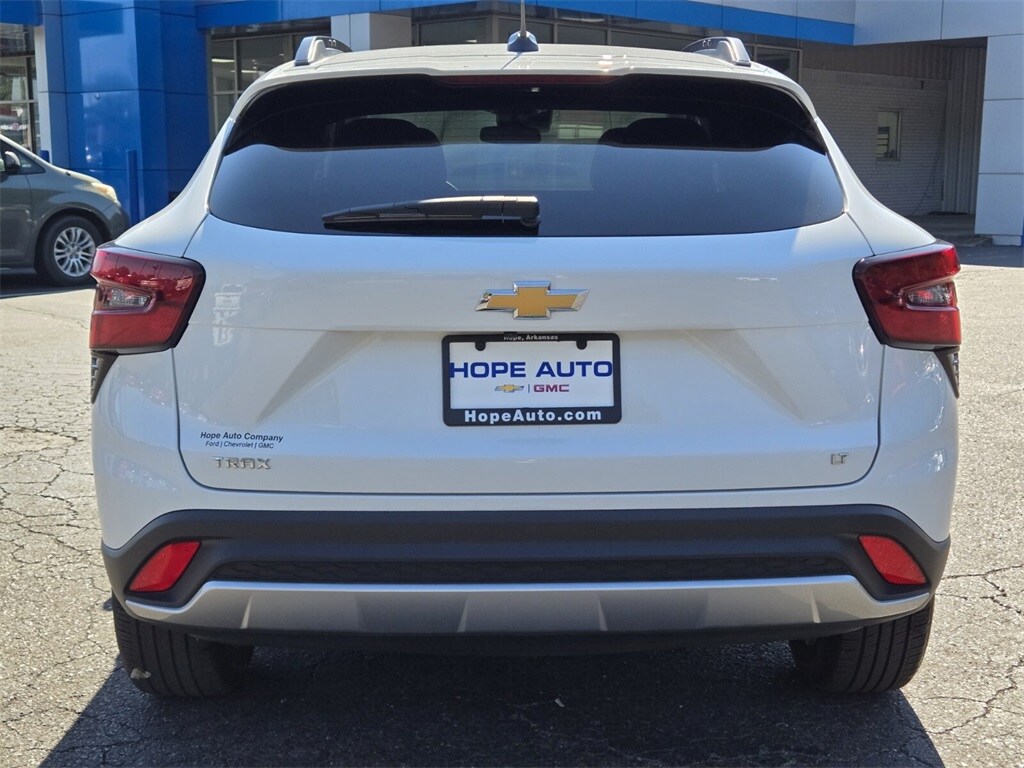 Used 2024 Chevrolet Trax LT SUV