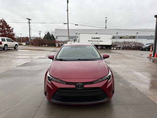 2023 Toyota Corolla LE photo 2
