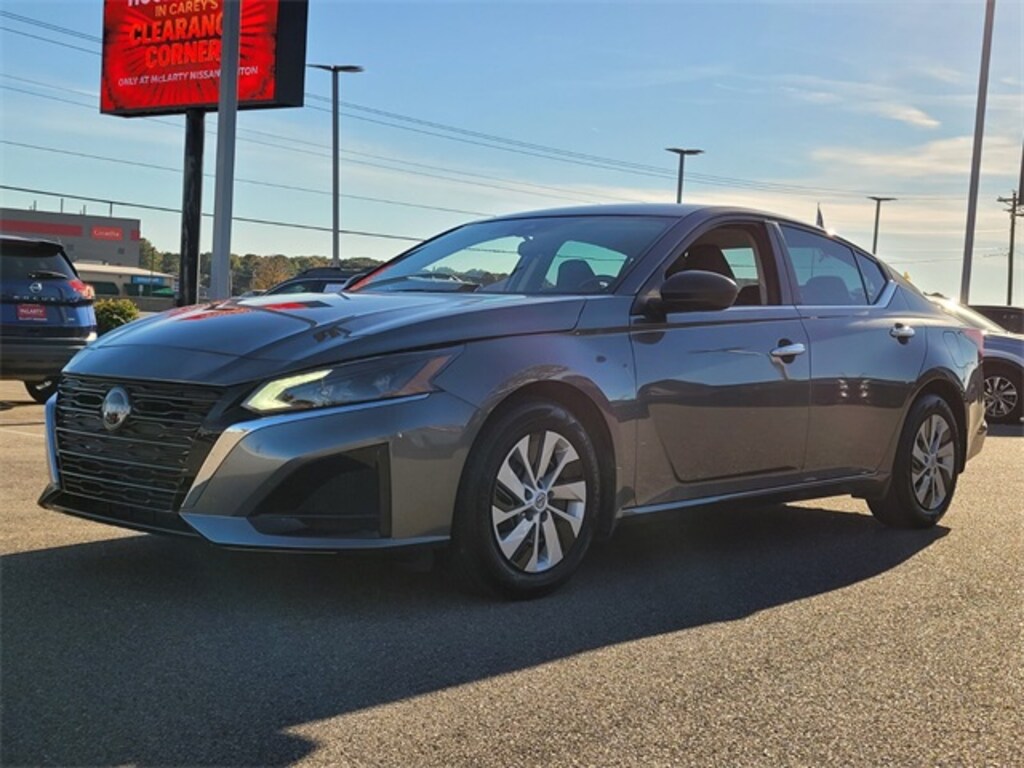 Certified 2025 Nissan Altima S Sedan
