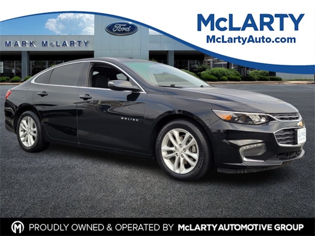 Used 2017 Chevrolet Malibu LT w/1LT Sedan