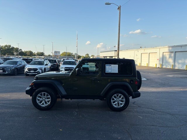 2023 Jeep Wrangler Sport S photo 4