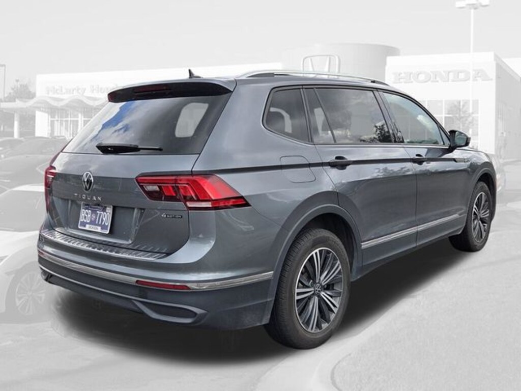 Used 2024 Volkswagen Tiguan 2.0T SE SUV