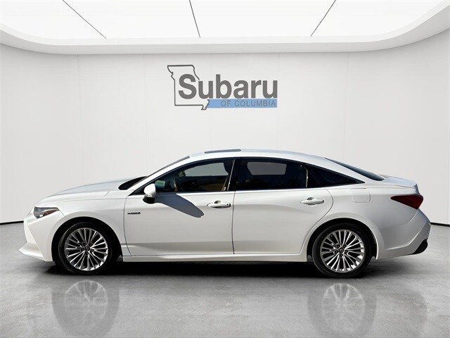 2019 Toyota Avalon Hybrid Limited photo 4