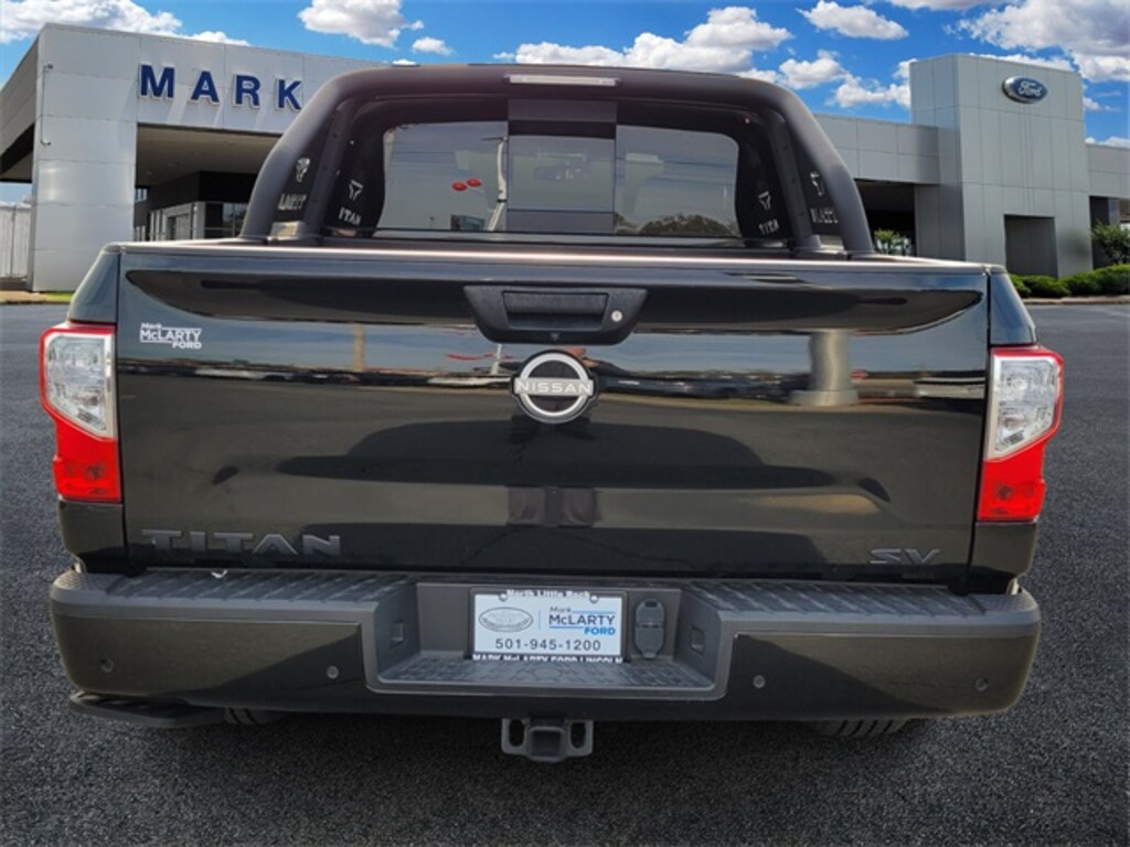 Used 2024 Nissan Titan SV Truck Crew Cab