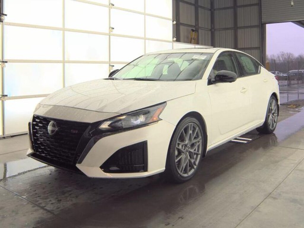 Certified 2024 Nissan Altima 2.0 SR Sedan