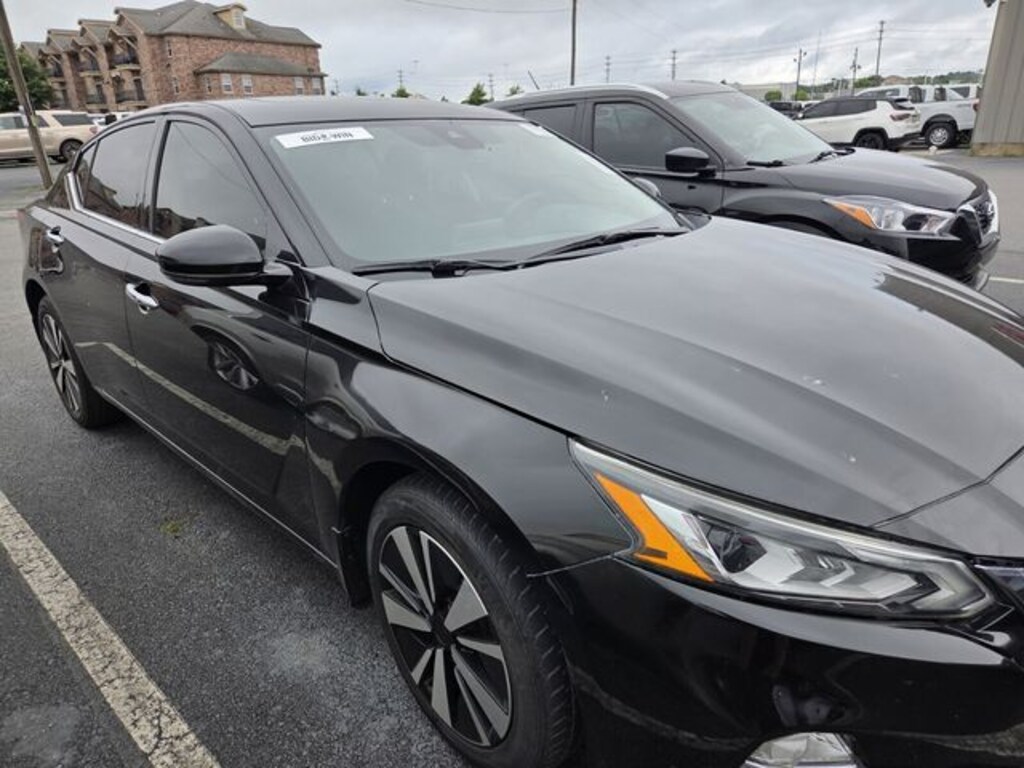 Used 2019 Nissan Altima 2.5 SV Sedan