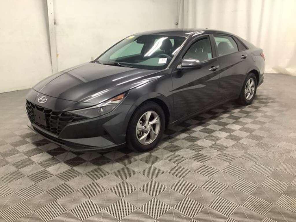 Used 2021 Hyundai Elantra SE Sedan