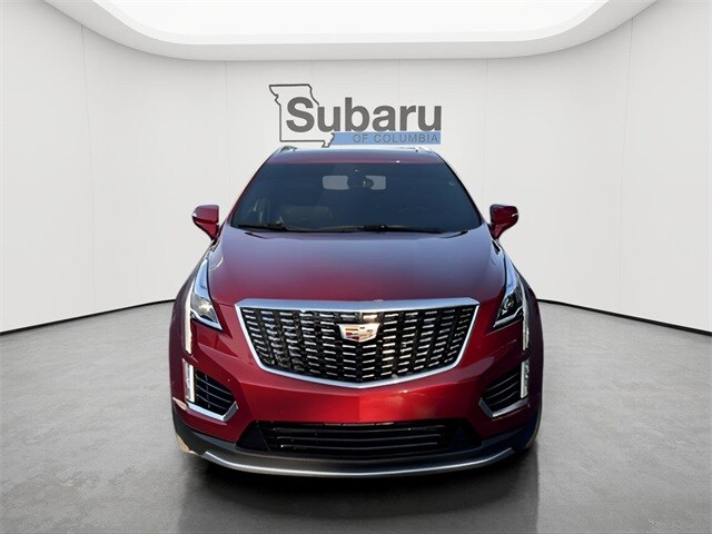 2022 Cadillac XT5 Premium Luxury photo 2