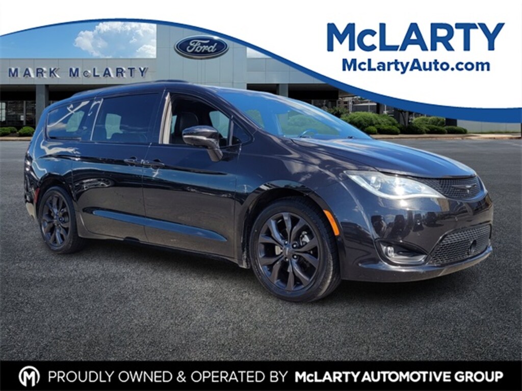 Used 2019 Chrysler Pacifica Limited Van Passenger Van