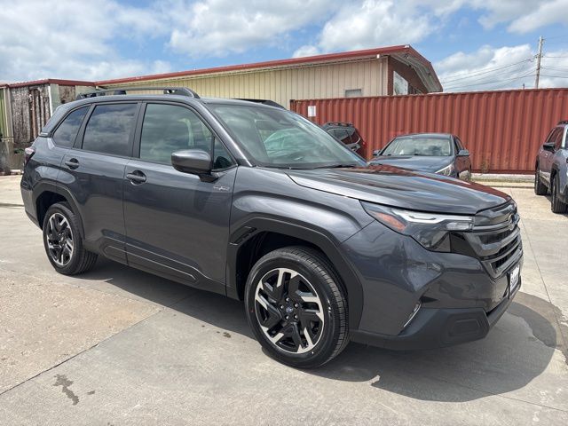 2026 Subaru Forester Premium Hybrid's photo