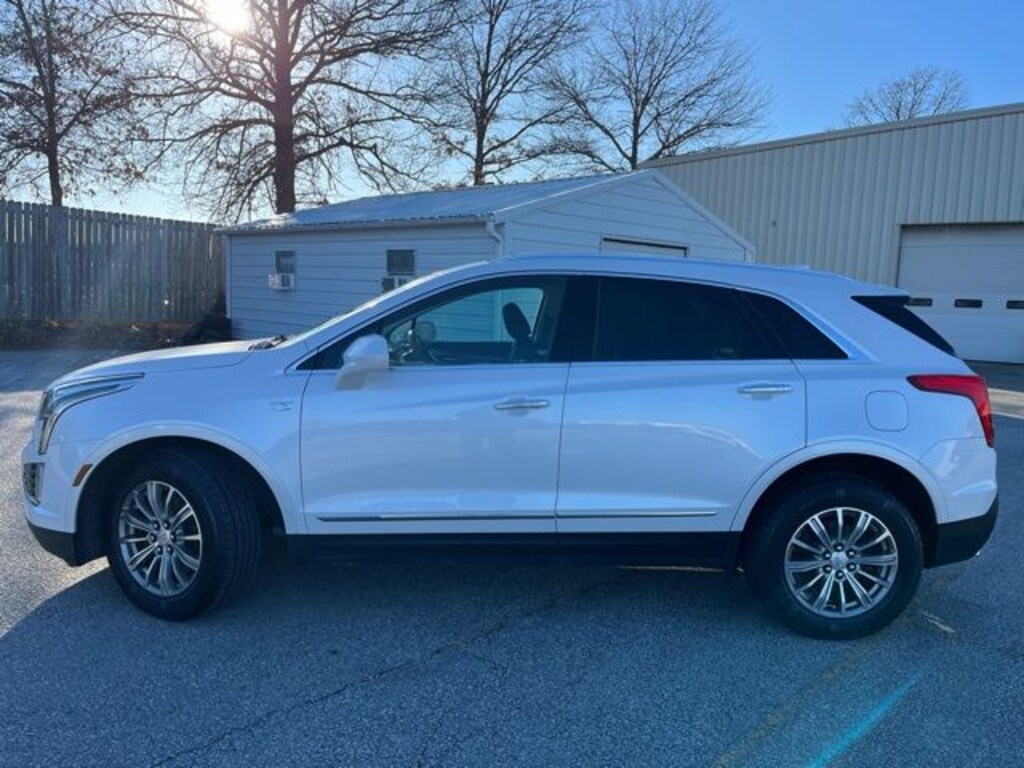 Used 2017 CADILLAC XT5 Luxury SUV