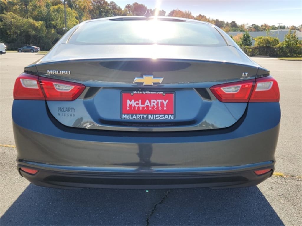 Used 2016 Chevrolet Malibu LT w/1LT Sedan