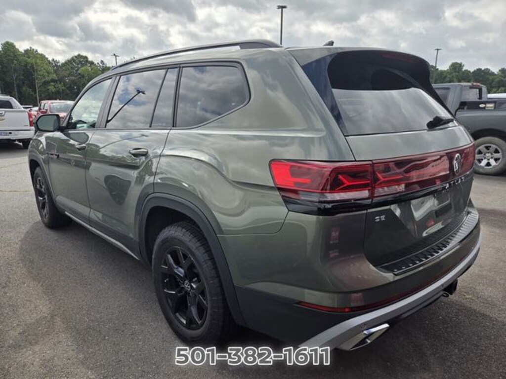 Used 2024 Volkswagen Atlas 2.0T Peak Edition SE w/Technology SUV