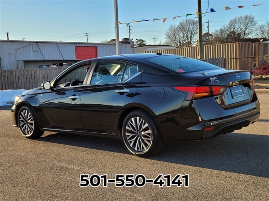 Used 2024 Nissan Altima 2.5 SV Sedan