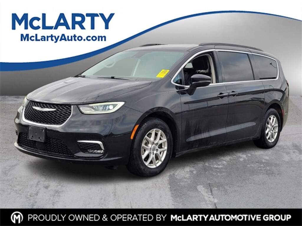 Used 2022 Chrysler Pacifica Touring L Van Passenger Van