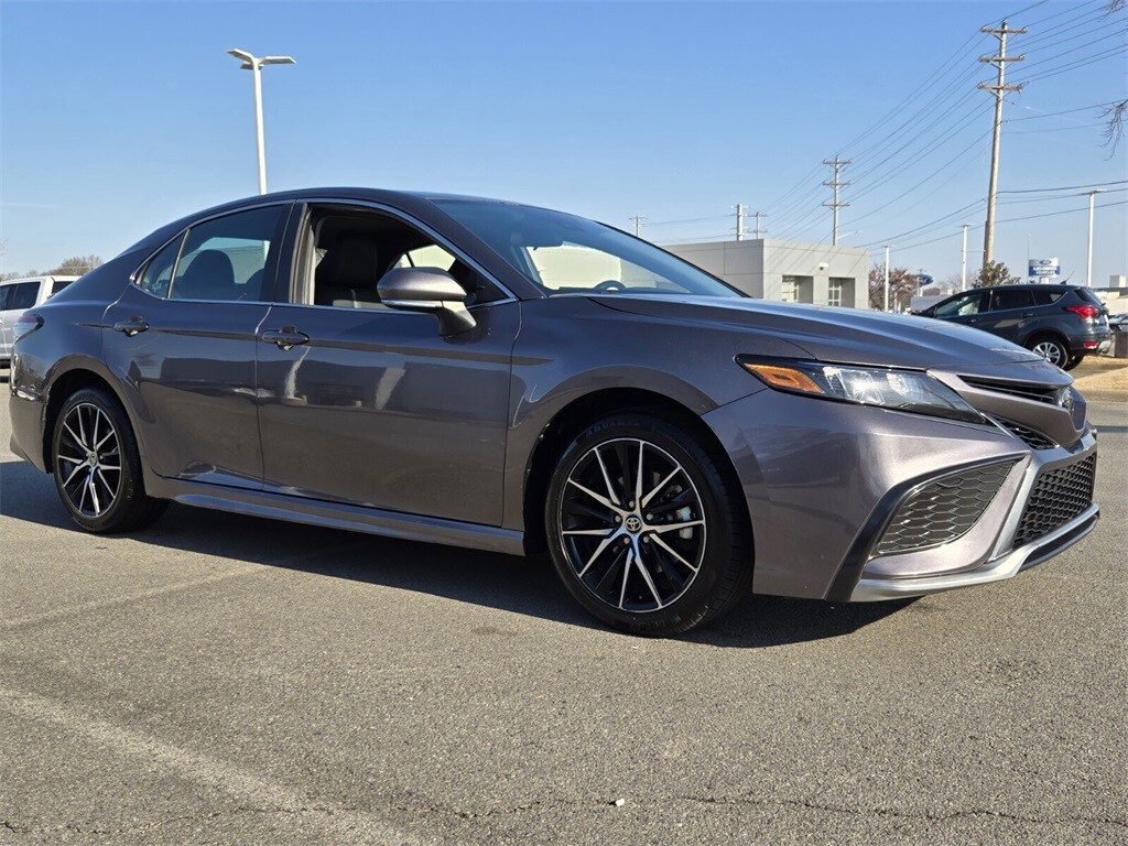 Used 2024 Toyota Camry SE Sedan