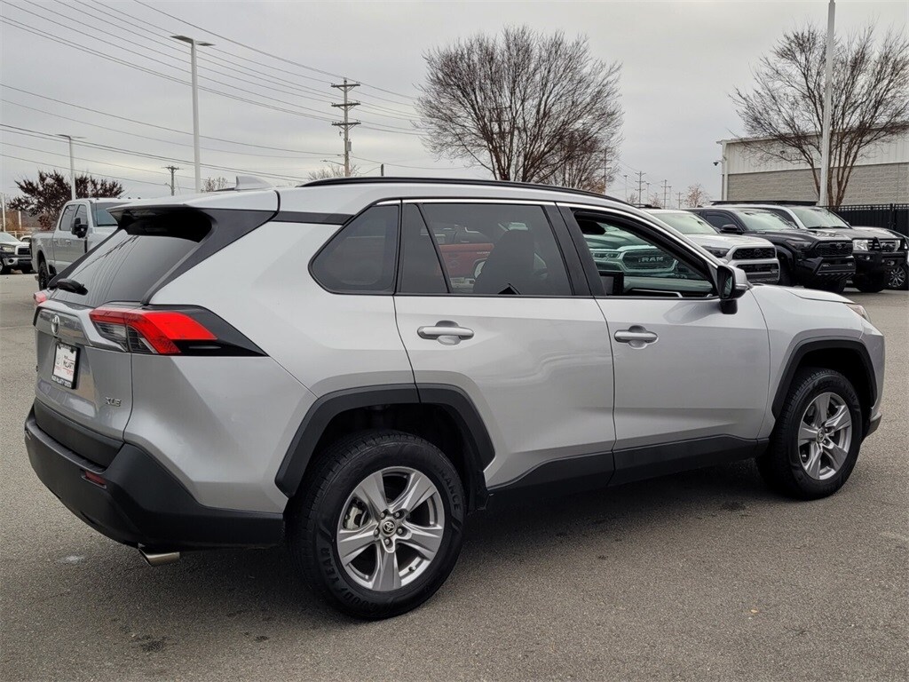 Used 2022 Toyota RAV4 XLE SUV