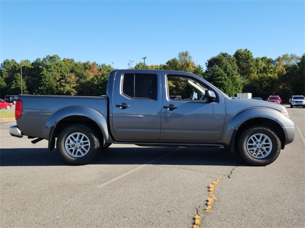 Used 2020 Nissan Frontier SV Truck Crew Cab