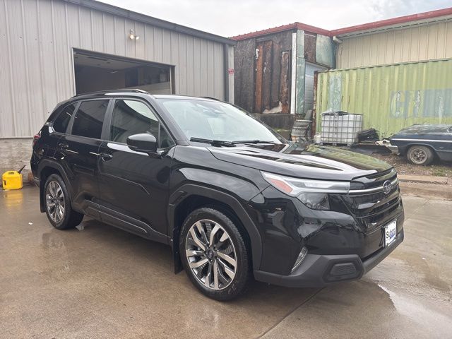 2025 Subaru Forester Touring's photo