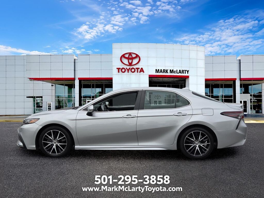 Used 2024 Toyota Camry SE Sedan